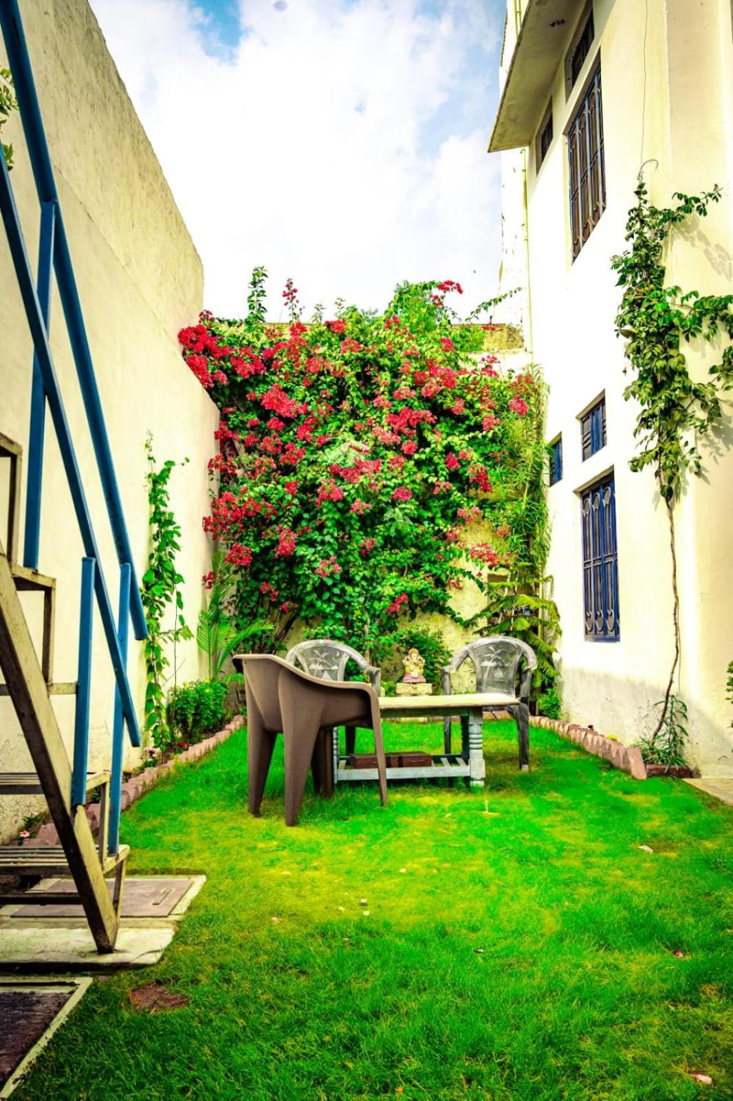 Rajguru Guest House Пушкар Экстерьер фото